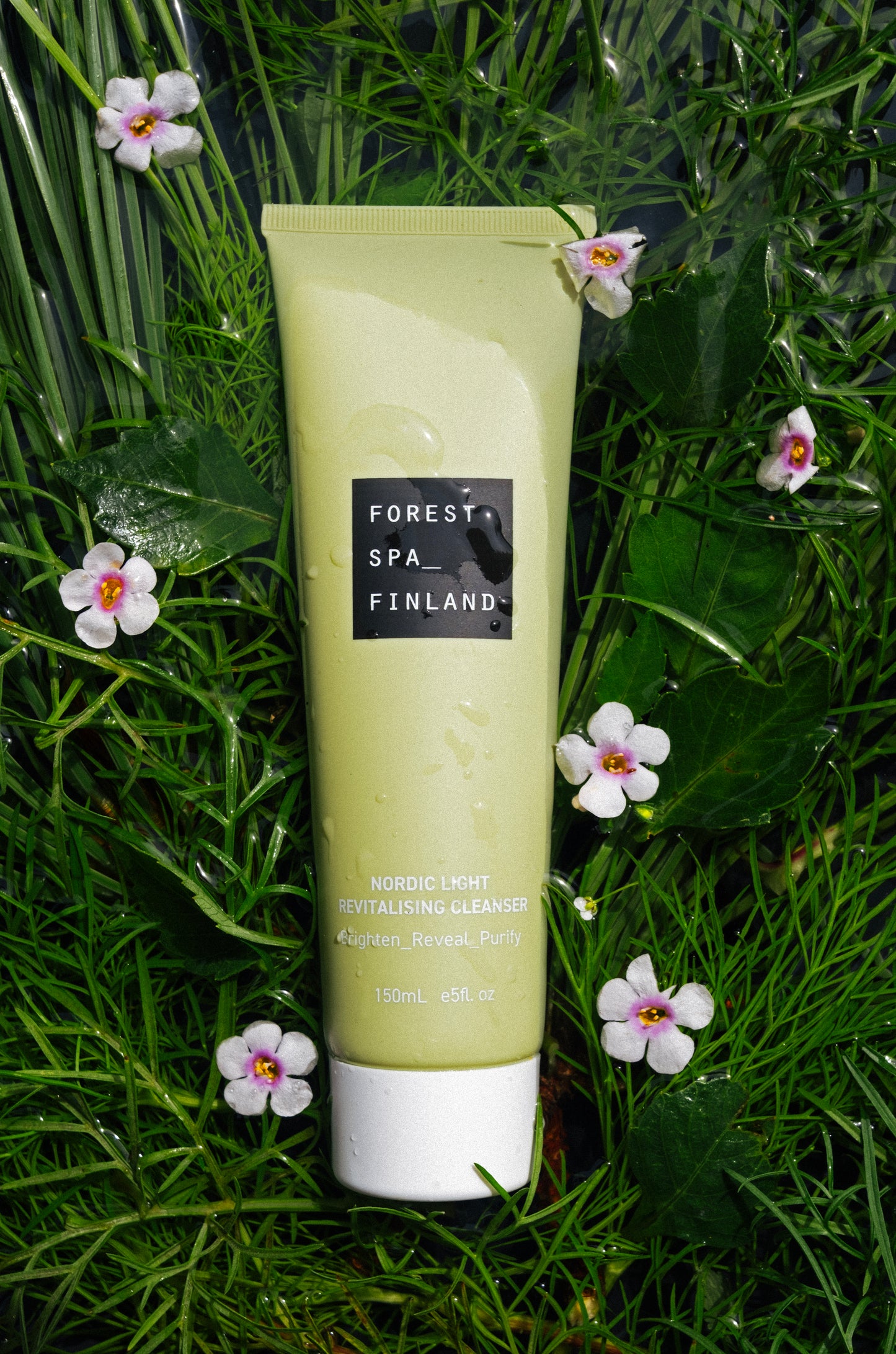 Nordic Light Revitalising Cleanser